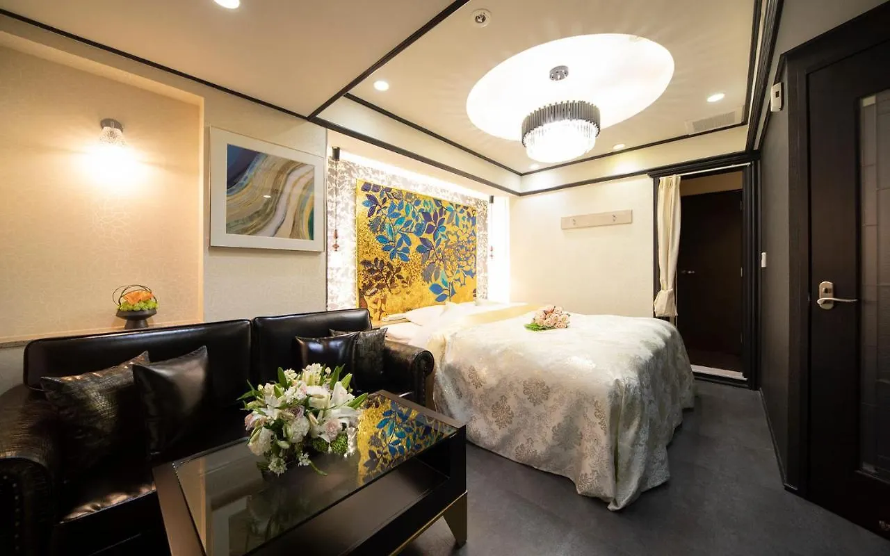 Love hotel All-Inn  Tokyo