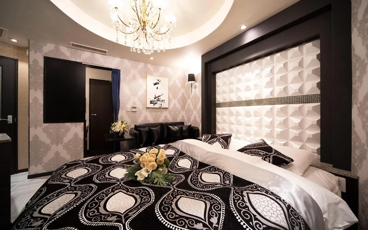 Love hotel All-Inn  Tokyo