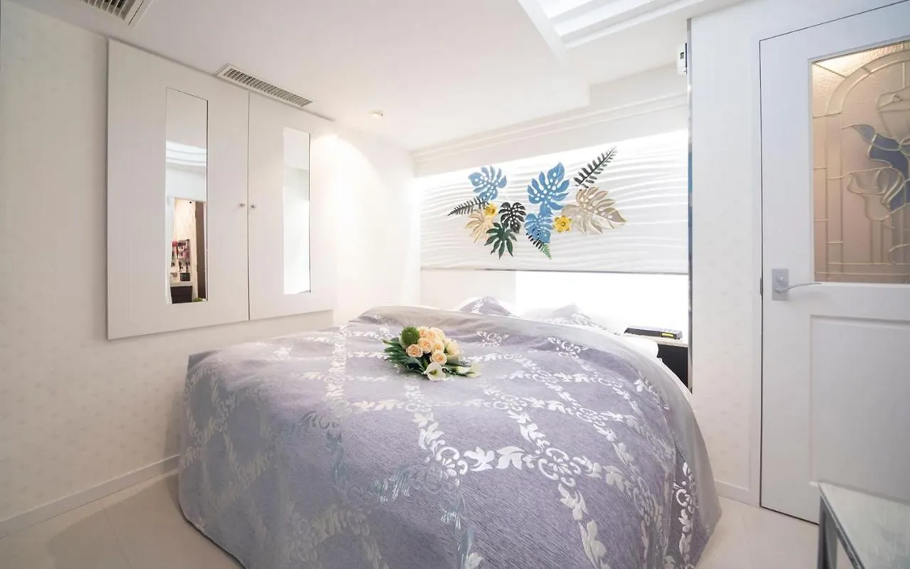 Love hotel All-Inn  Tokyo