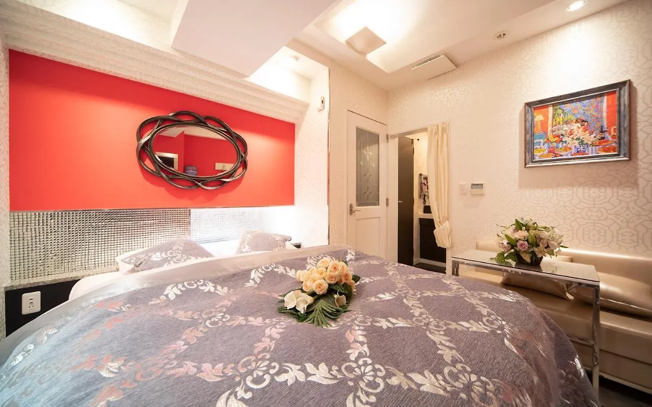 Love hotel All-Inn  Tokyo