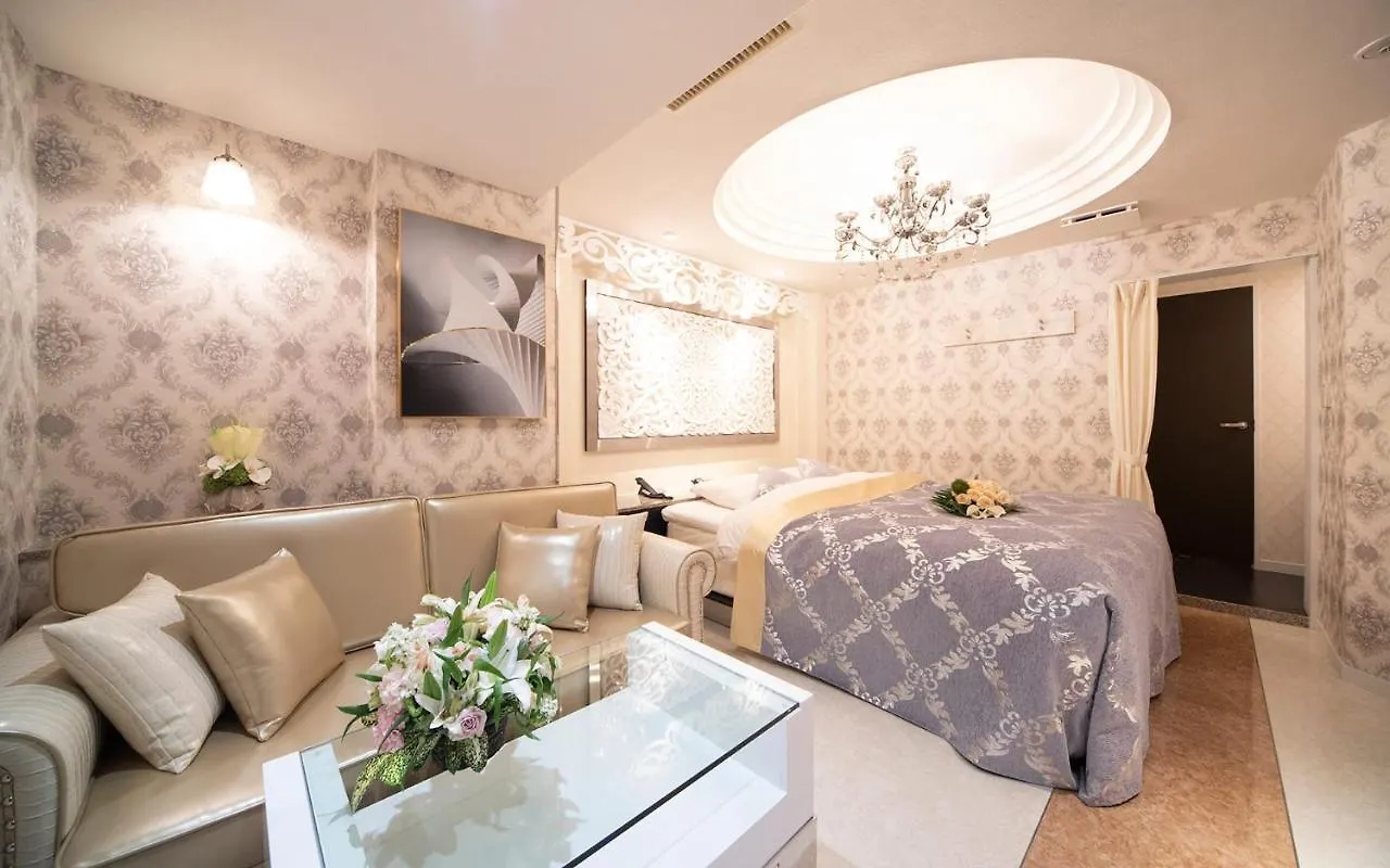 Love hotel All-Inn  Tokyo
