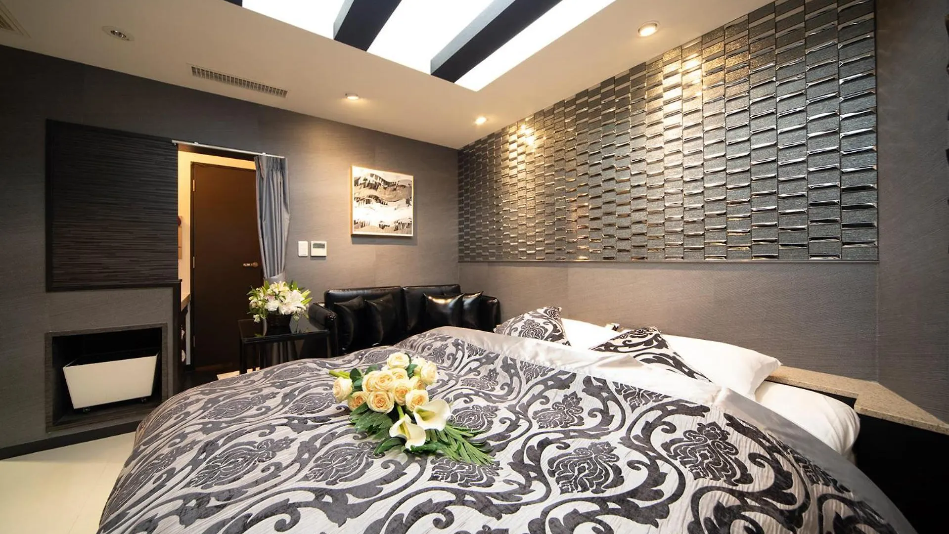 Love hotel All-Inn  Tokyo